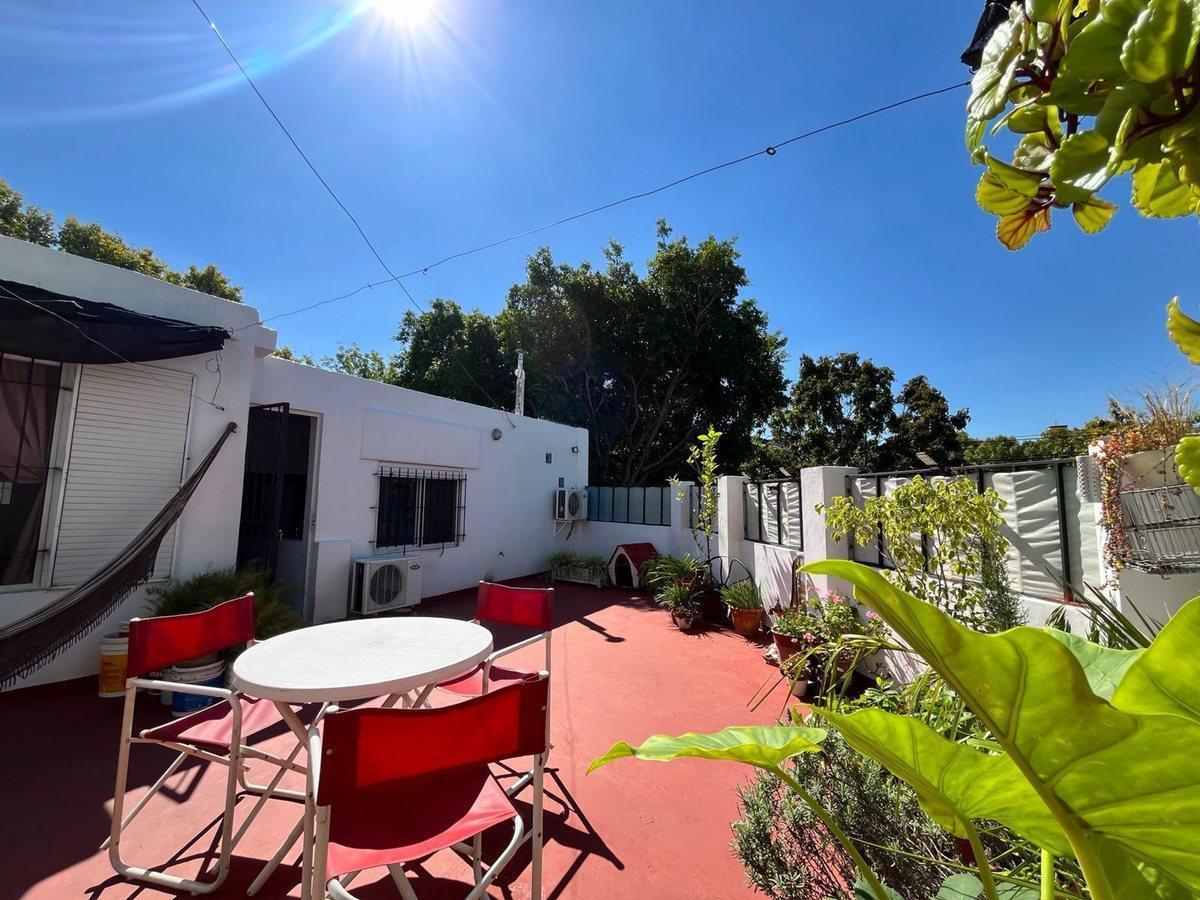Foto de VENTA CASA 4 AMB C/ESCRITORIO TERRAZA LOTE PROPIO, imagen 2