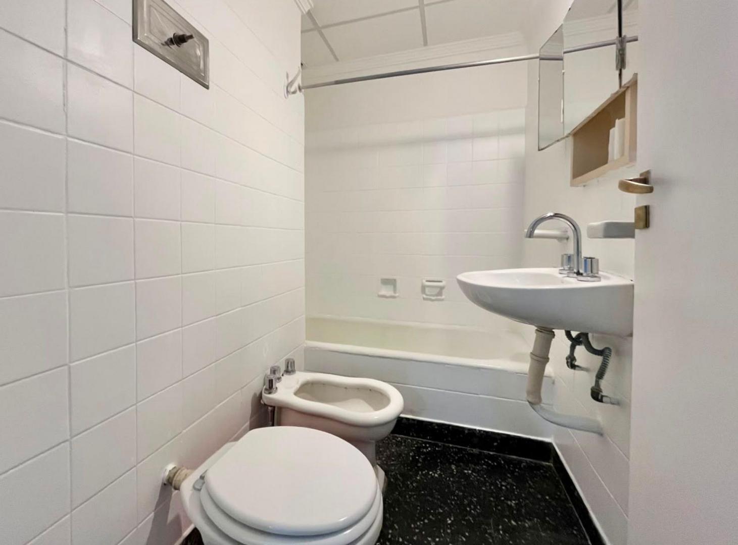 Foto de MONOAMBIENTE ALQUILER BARRIO NORTE, imagen 5