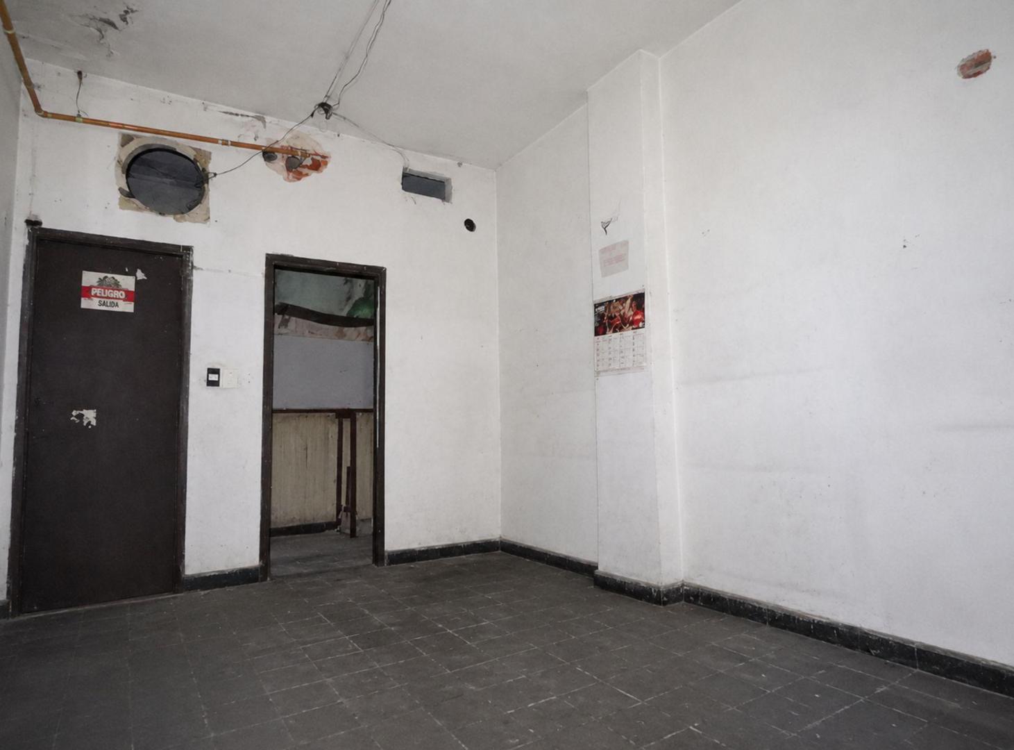 Foto de Venta Local comercial en PB y Sótano Zona Congreso, imagen 5