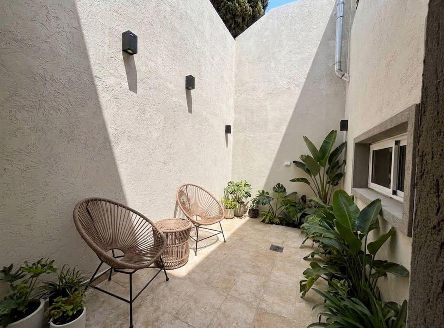 Foto de PH VENTA 3 AMB DOS PATIOS S/EXPENSAS APTO CRÉDITO, imagen 5
