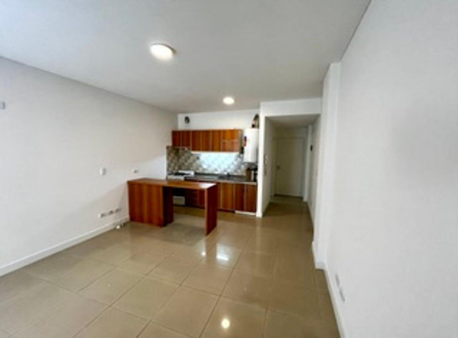 Foto de MONOAMBIENTE CON PATIO PROPIO EN ALMAGRO, imagen 2