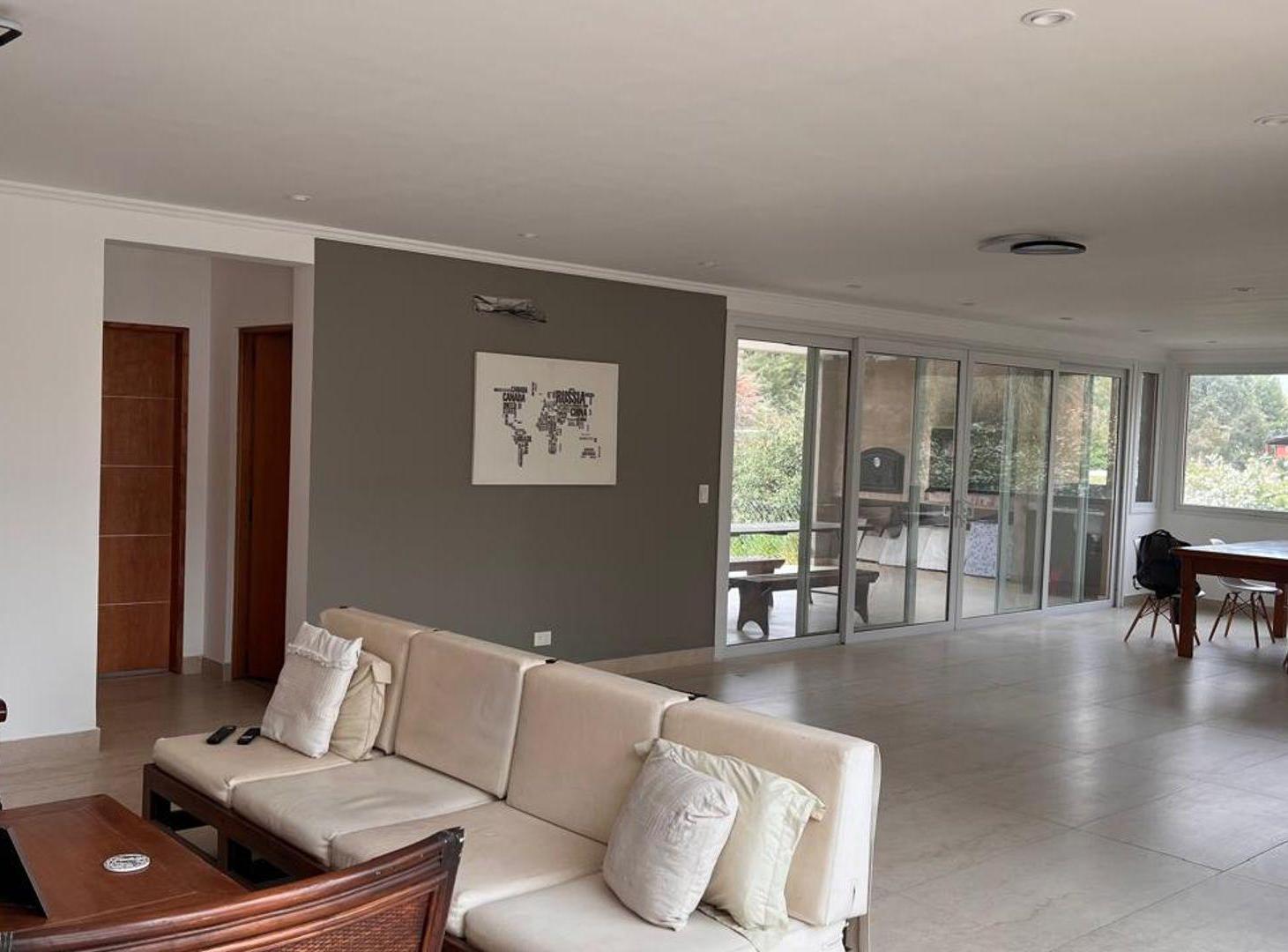 Foto de VENTA CASA 6 AMBIENTES SAN VICENTE PILETA PARQUE, imagen 2