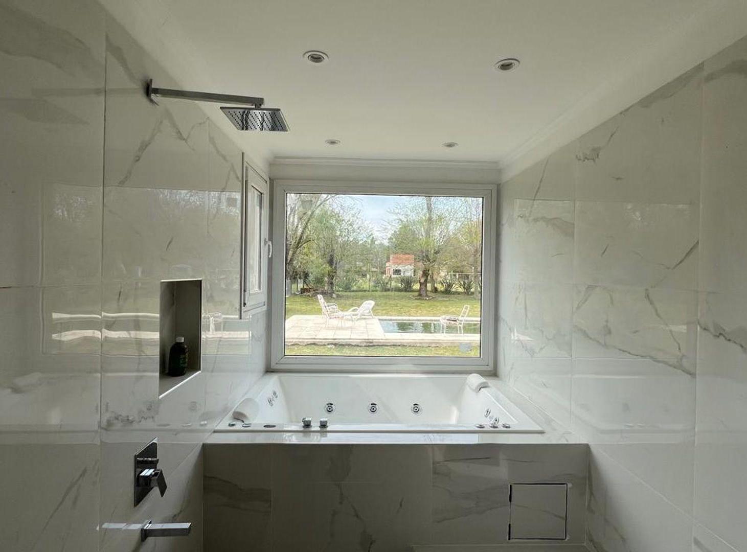 Foto de VENTA CASA 6 AMBIENTES SAN VICENTE PILETA PARQUE, imagen 4