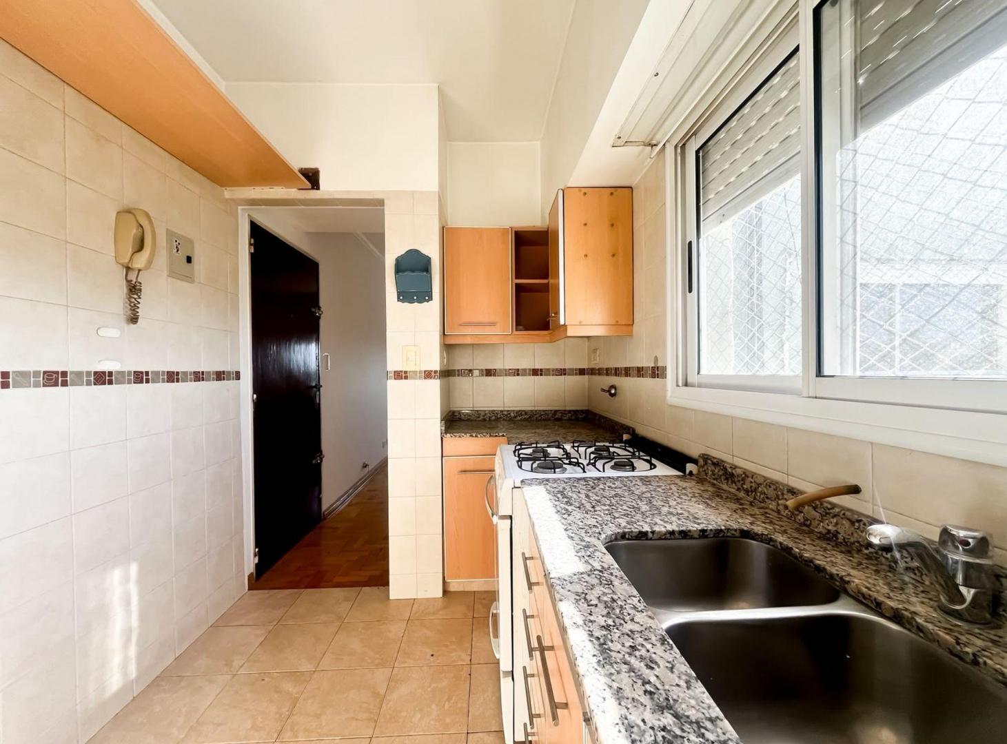 Foto de VENTA DEPTO 2 AMBIENTES CON COCHERA APTO CRÉDITO, imagen 5