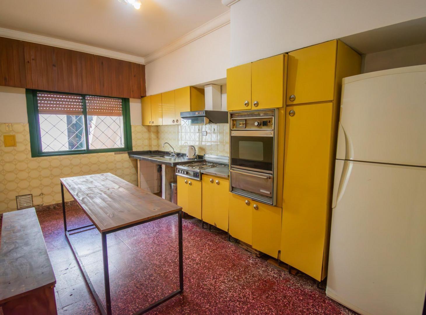 Foto de Casa 6 Ambientes Quilmes Oeste 400m2 Terreno Venta, imagen 5