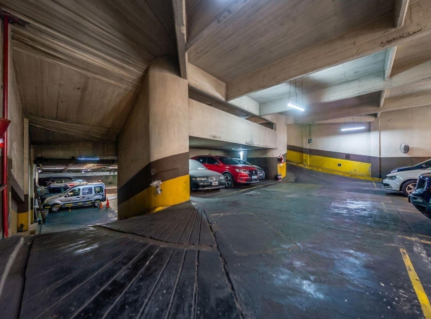 Foto de COCHERA EN VENTA EN BARRIO NORTE, imagen 2
