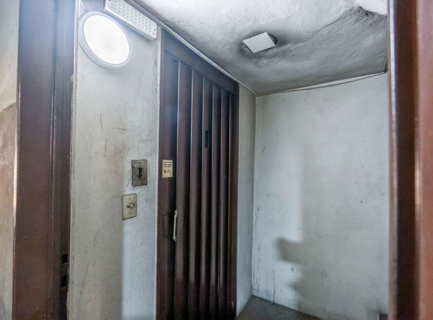 Foto de COCHERA EN VENTA EN BARRIO NORTE, imagen 2
