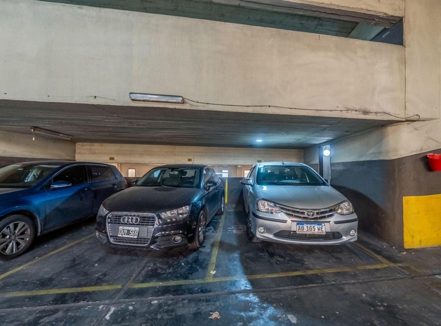 Foto de COCHERA EN VENTA EN BARRIO NORTE, imagen 1