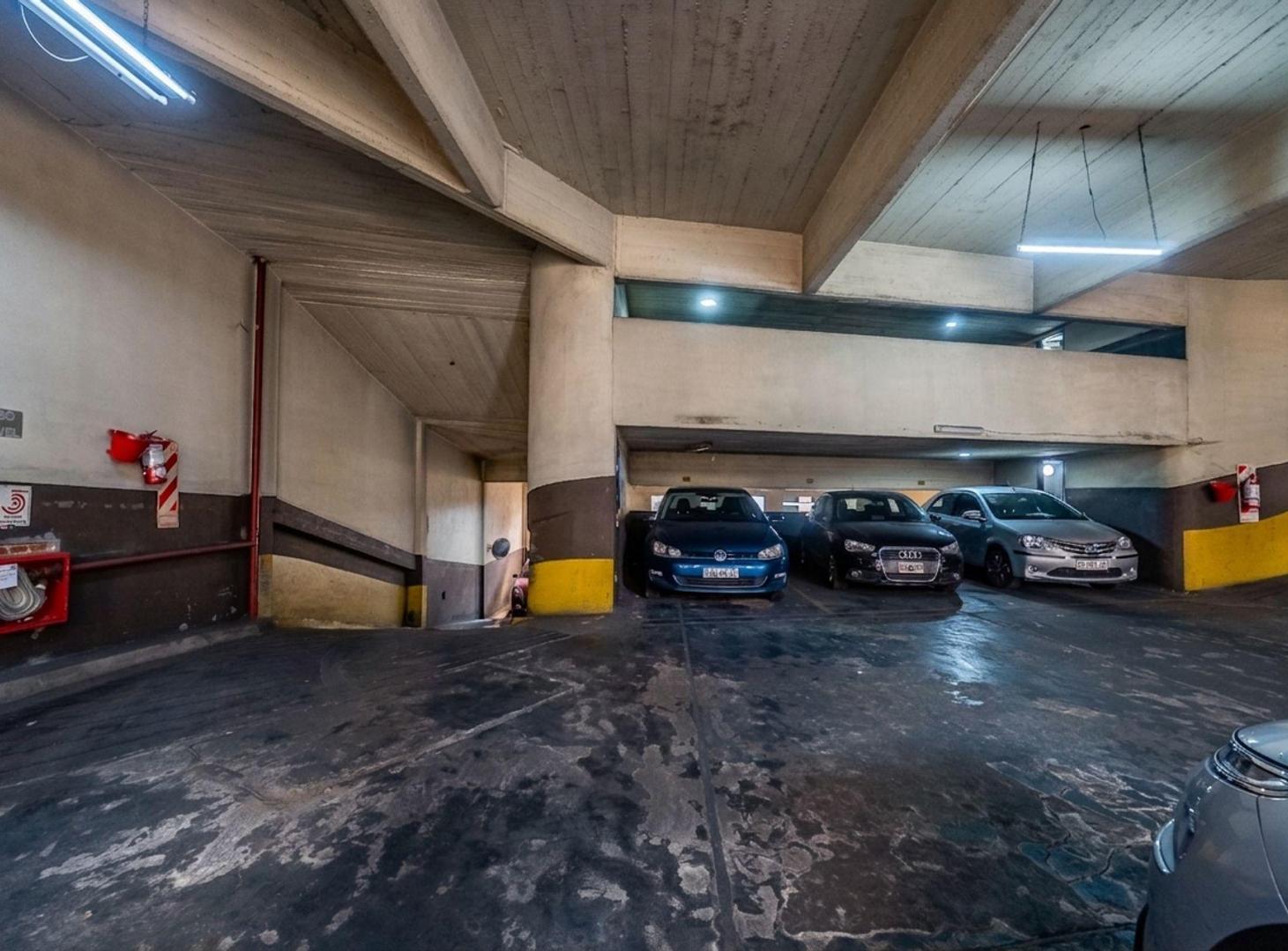 Foto de COCHERA EN VENTA EN BARRIO NORTE, imagen 4