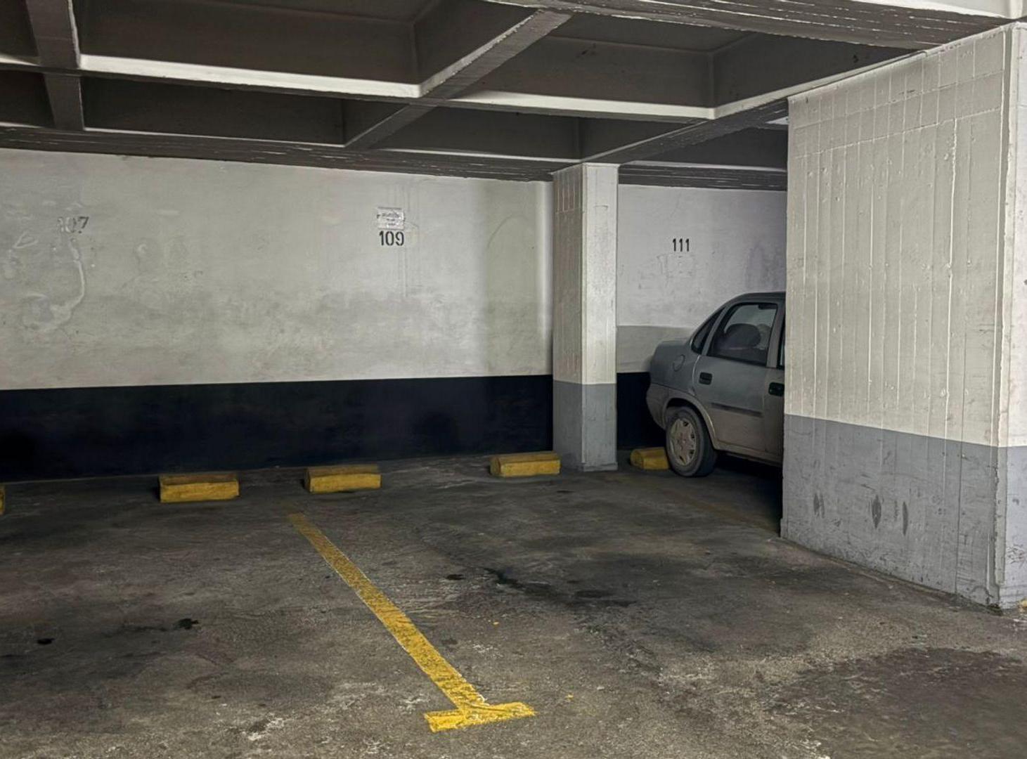Foto de COCHERA CUBIERTA EN VENTA EN MONSERRAT, imagen 2