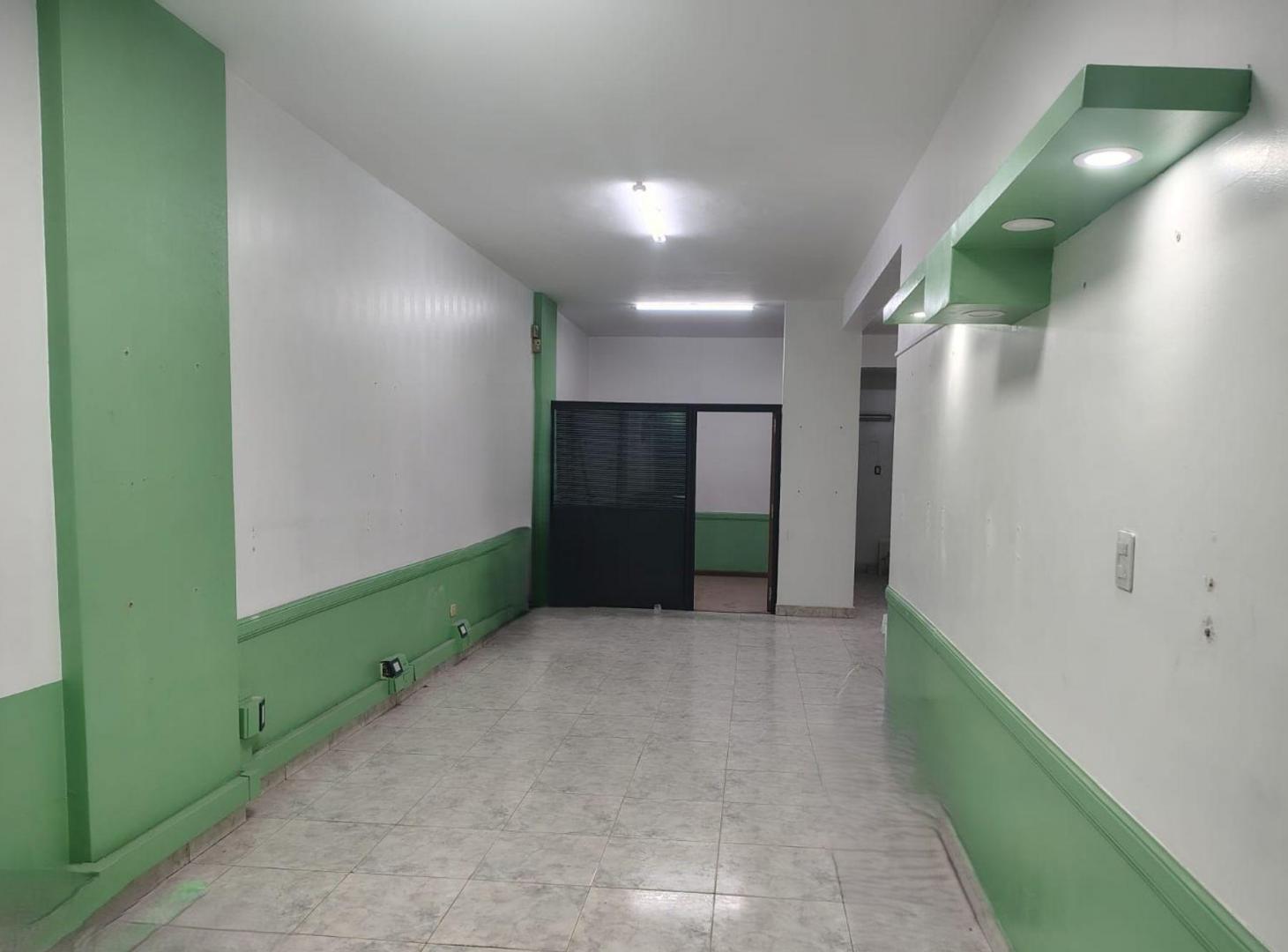 Foto de Local comercial en alquiler Larrea y Córdoba, imagen 2