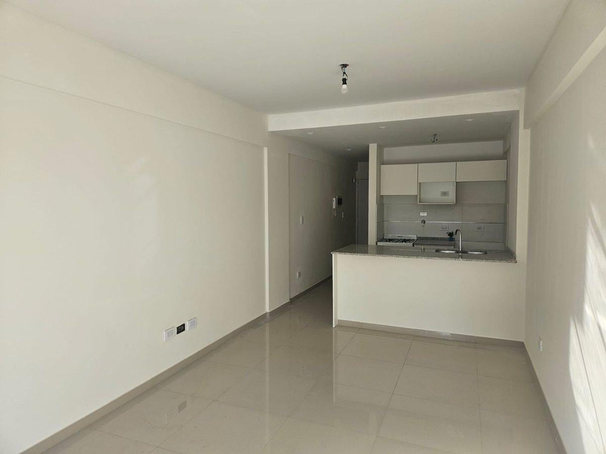 Foto de ALQUILER MONOAMBIENTE CON BALCÓN EN MONTE CASTRO, imagen 2
