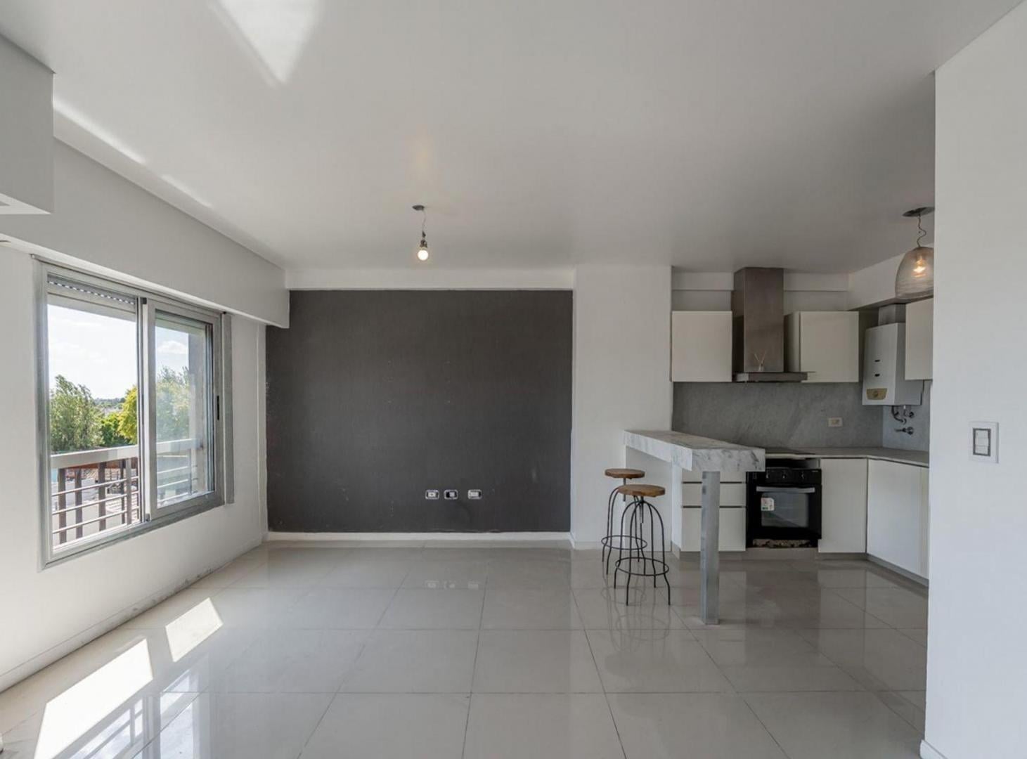 Foto de DEPARTAMENTO EN VENTA 4 AMBIENTES EN CASTELAR, imagen 4