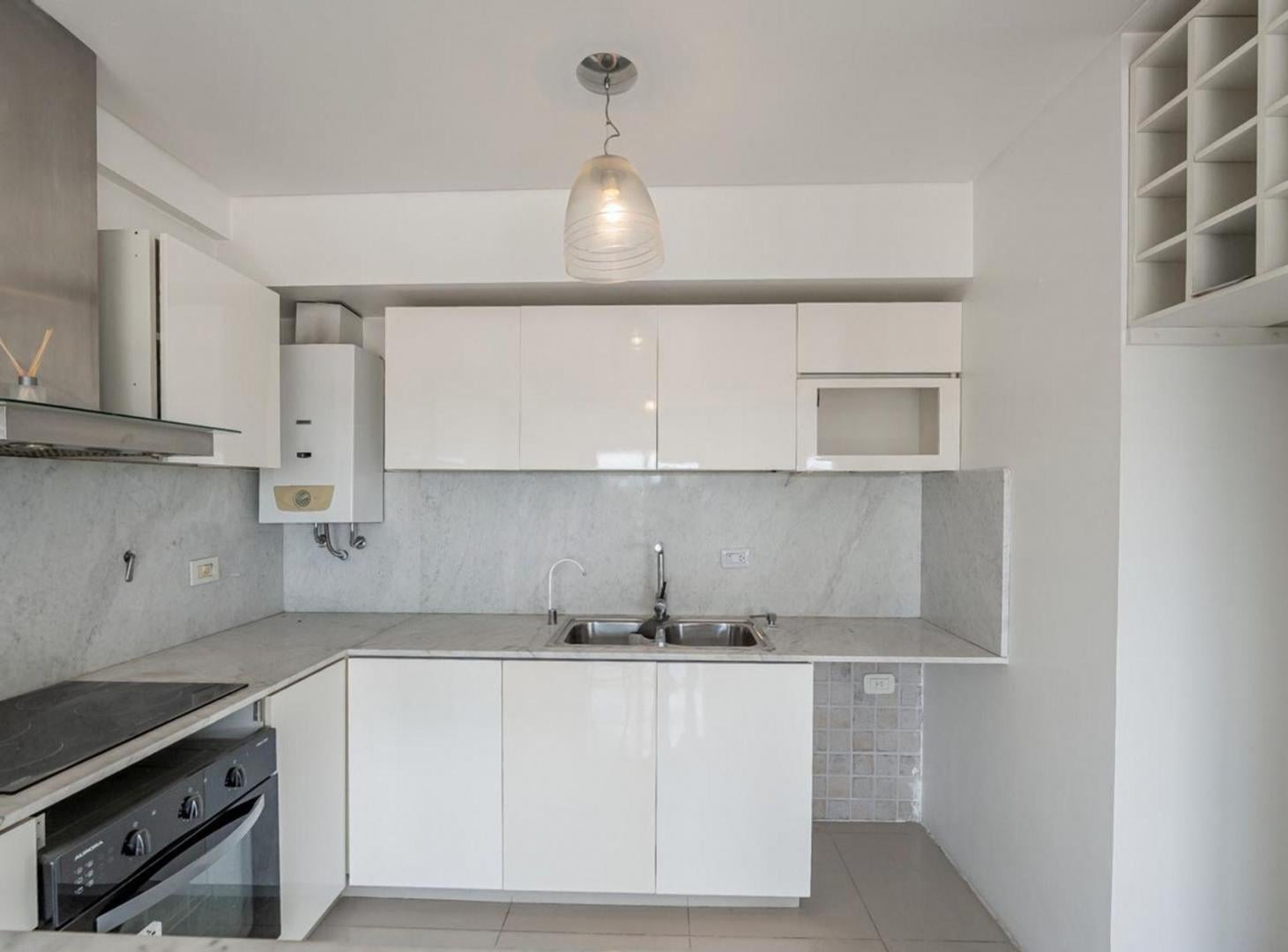 Foto de DEPARTAMENTO EN VENTA 4 AMBIENTES EN CASTELAR, imagen 2