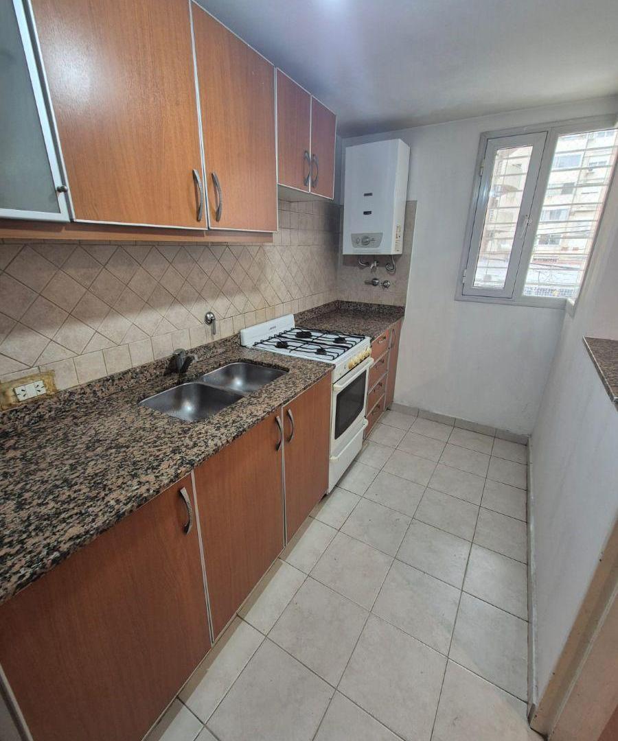 Foto de Amplio Departamento de Categoría 2 dormitorios Mendoza 616, imagen 4