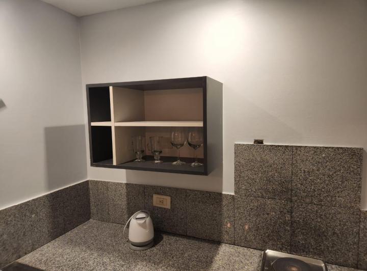 Alquiler Monoambiente con balcon Temporario en Once    3