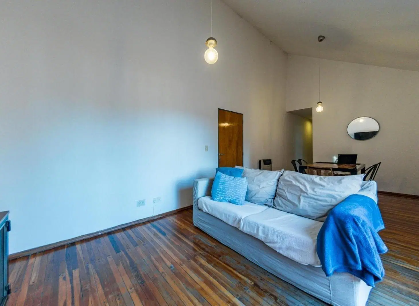 VENTA  DEPARAMENTO 2 DORM - BARRIO JARDÍN  COMPLEJO LA HUERTILLA 4