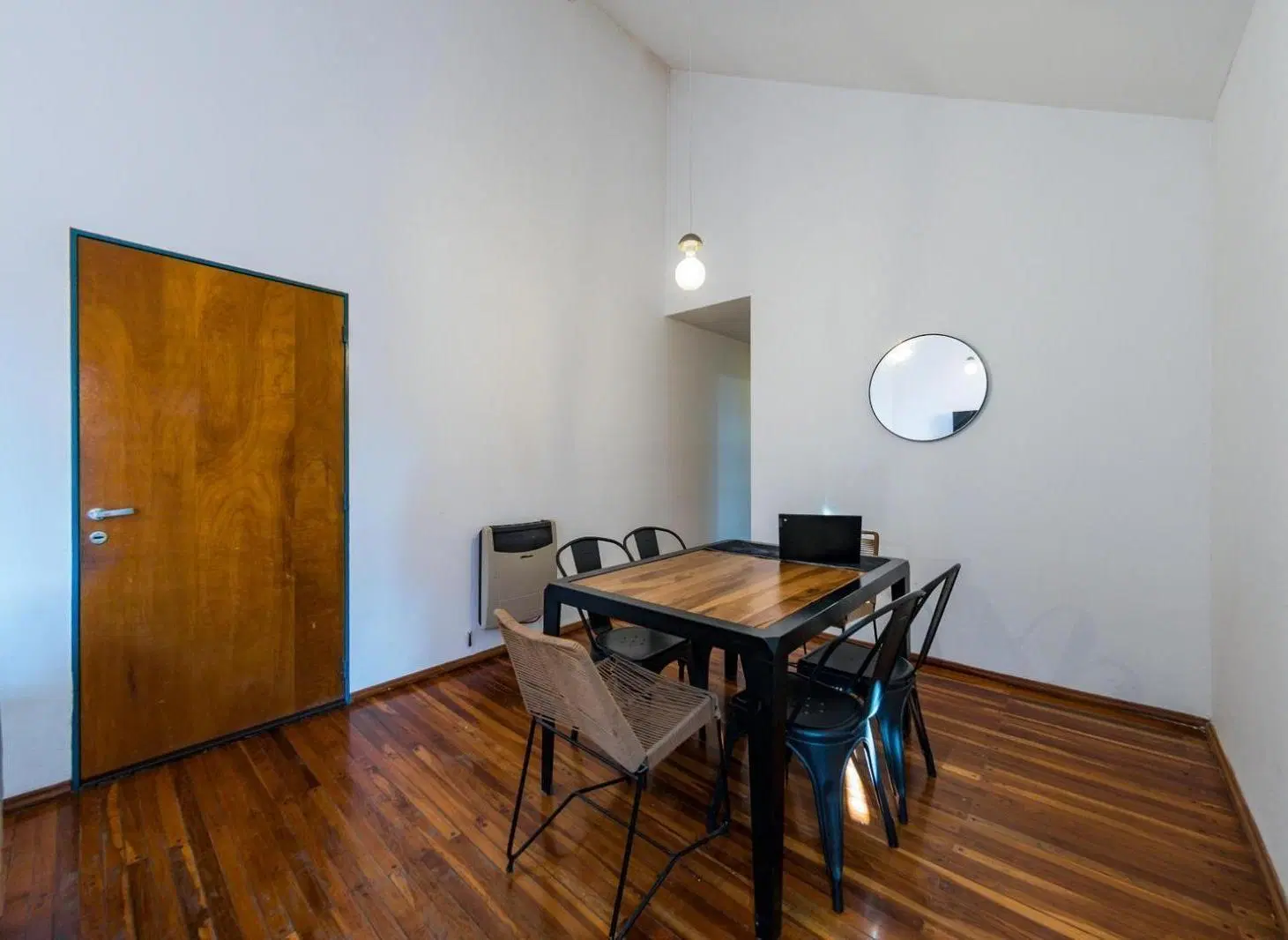 VENTA  DEPARAMENTO 2 DORM - BARRIO JARDÍN  COMPLEJO LA HUERTILLA 2