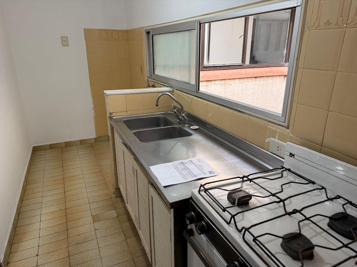 SE VENDE DEPTO 3 DORMITORIOS EN COMPLEJO CERRADO CON BALCON COCHERA