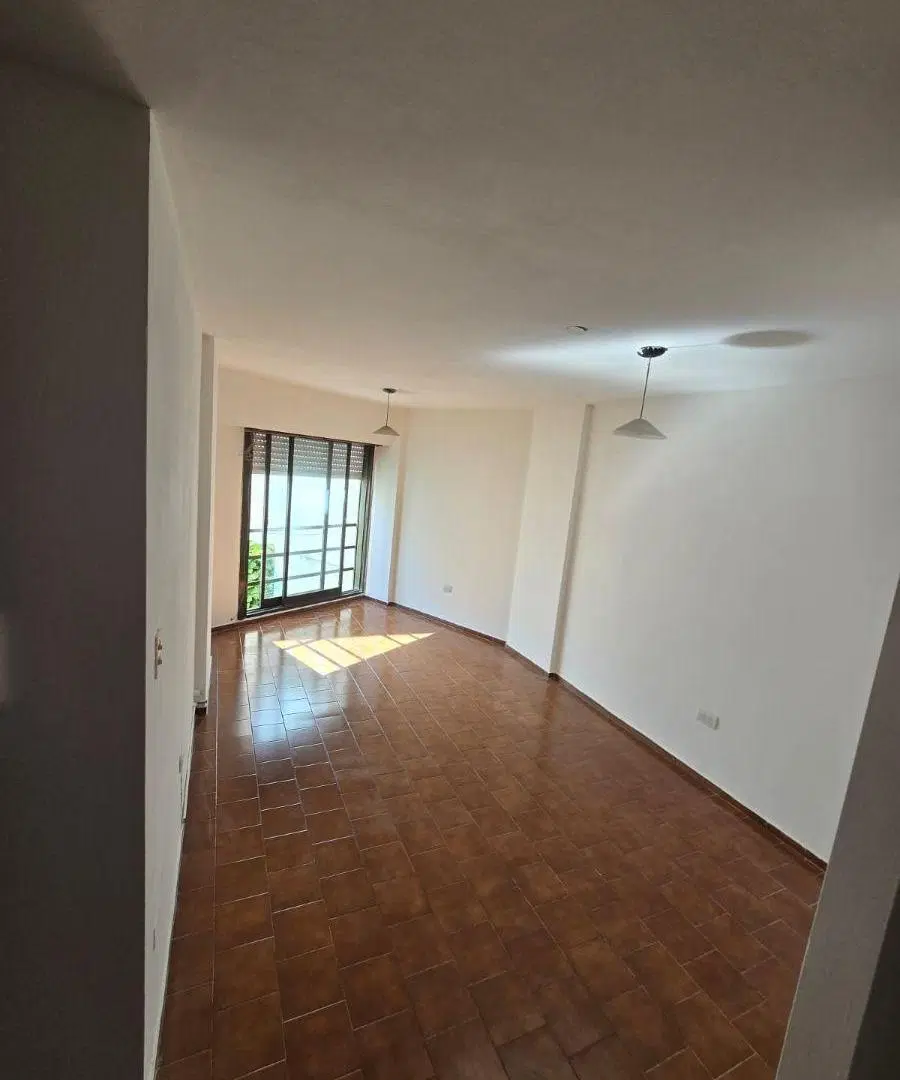 ALQUILO MONOAMBIENTE EN NUEVA CORDOBA. EXCELENTE UBICACION 5