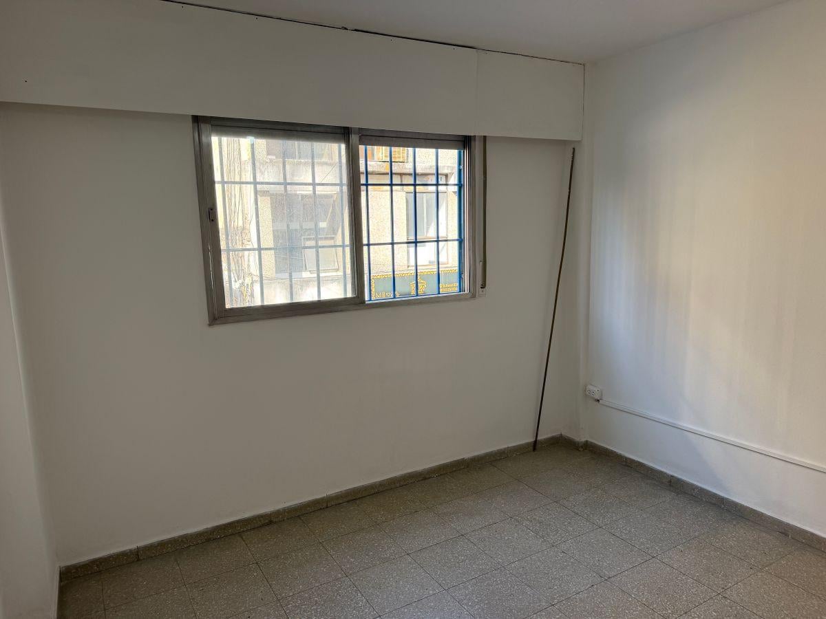 Foto de SE ALQUILA DEPARTAMENTO DE 2 DORMITORIOS C/BALCON EXTERNO. ZONA CENTRO, imagen 4
