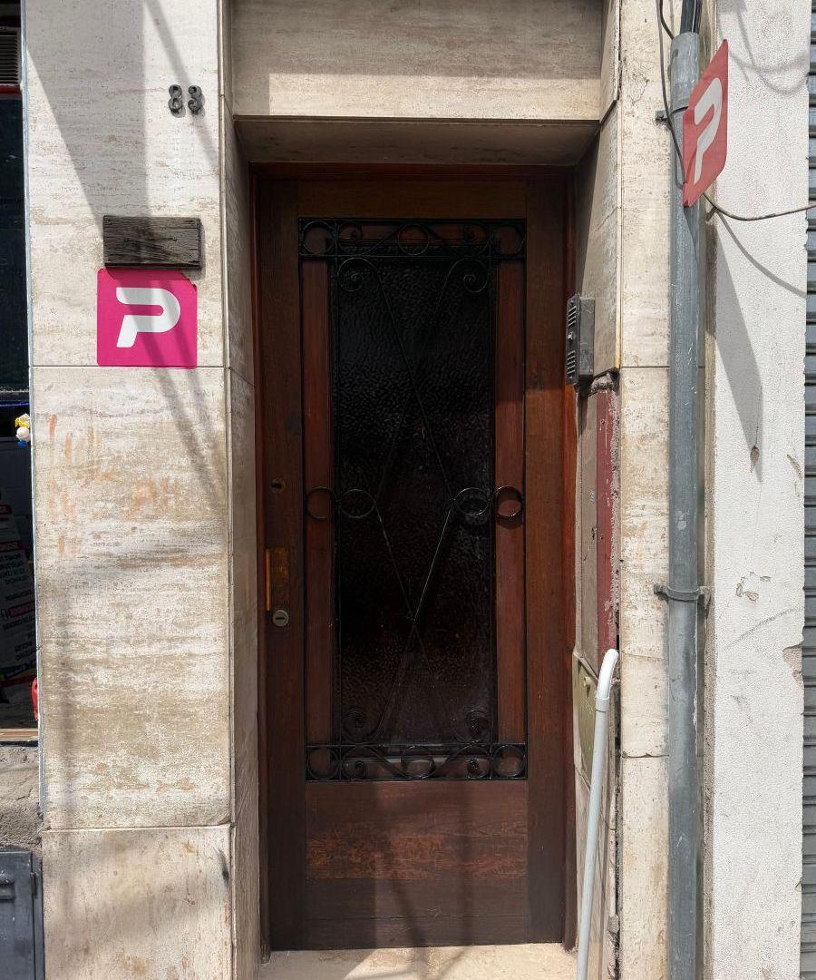 Foto de ALQUILO DEPARTAMENTO 3 DORMITORIOS MUY AMPLIO CON TERRAZA. ZONA MERCADO, imagen 1