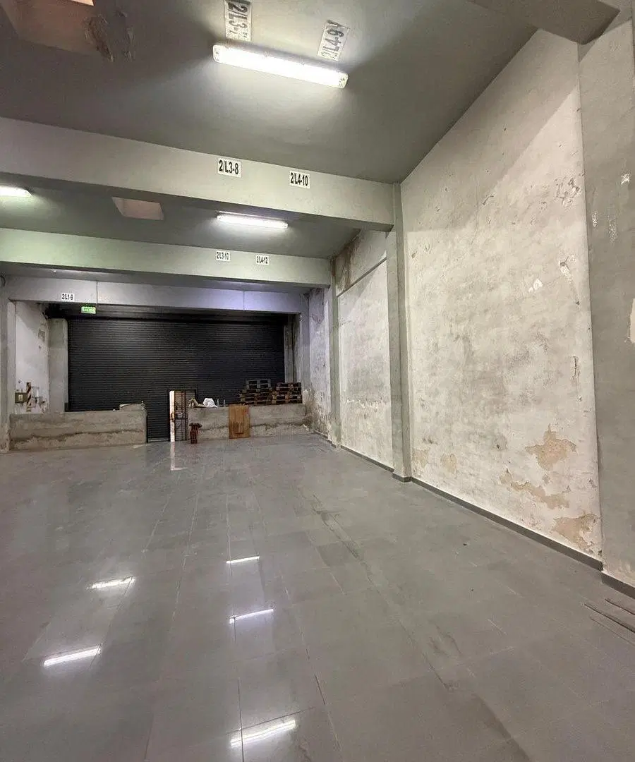VENTA DEPOSITO OFI/BAÑO 295M2 (ACEP. PERMUTA) 2