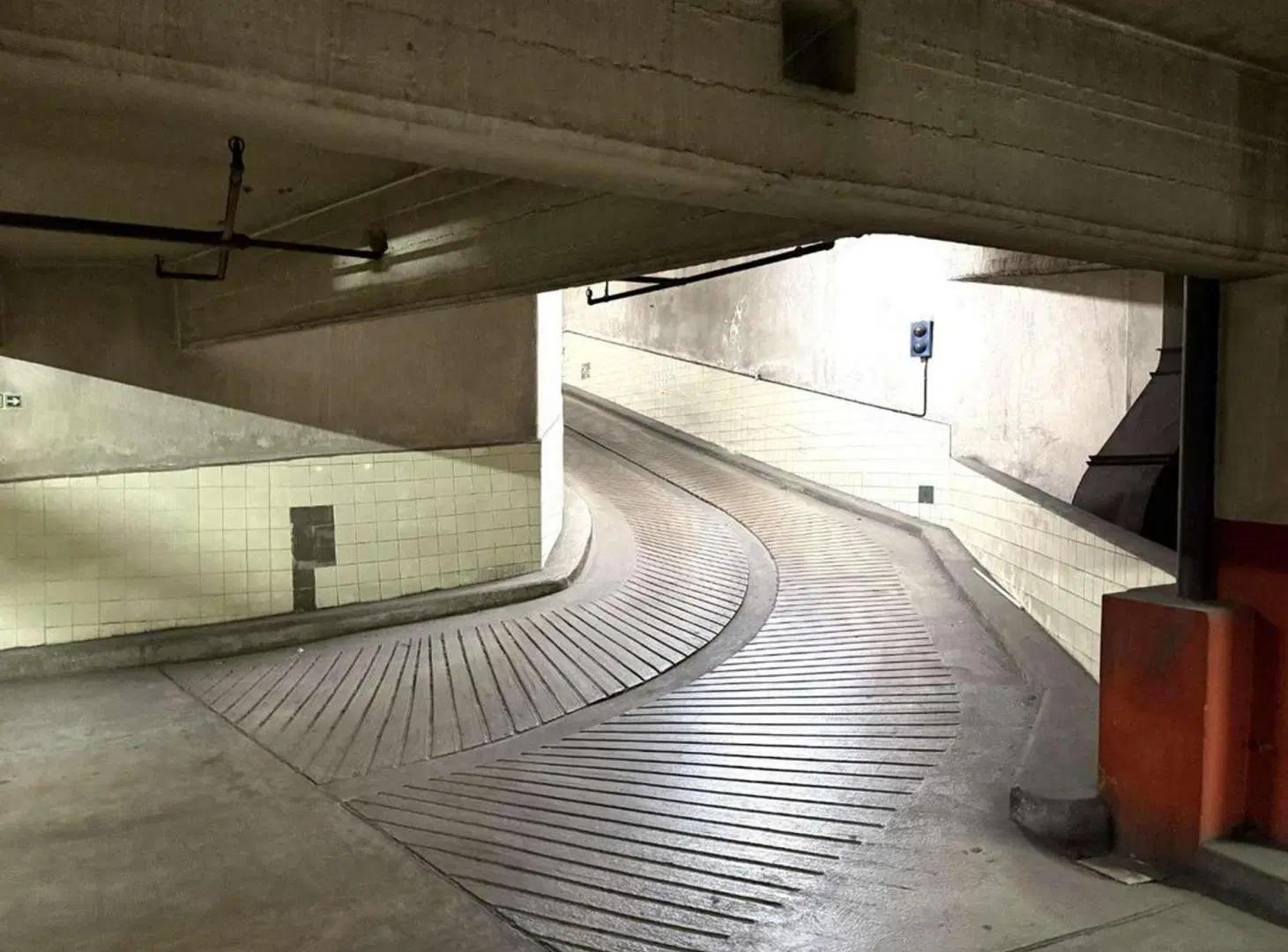 VENTA, COCHERA FIJA, MICROCENTRO 4