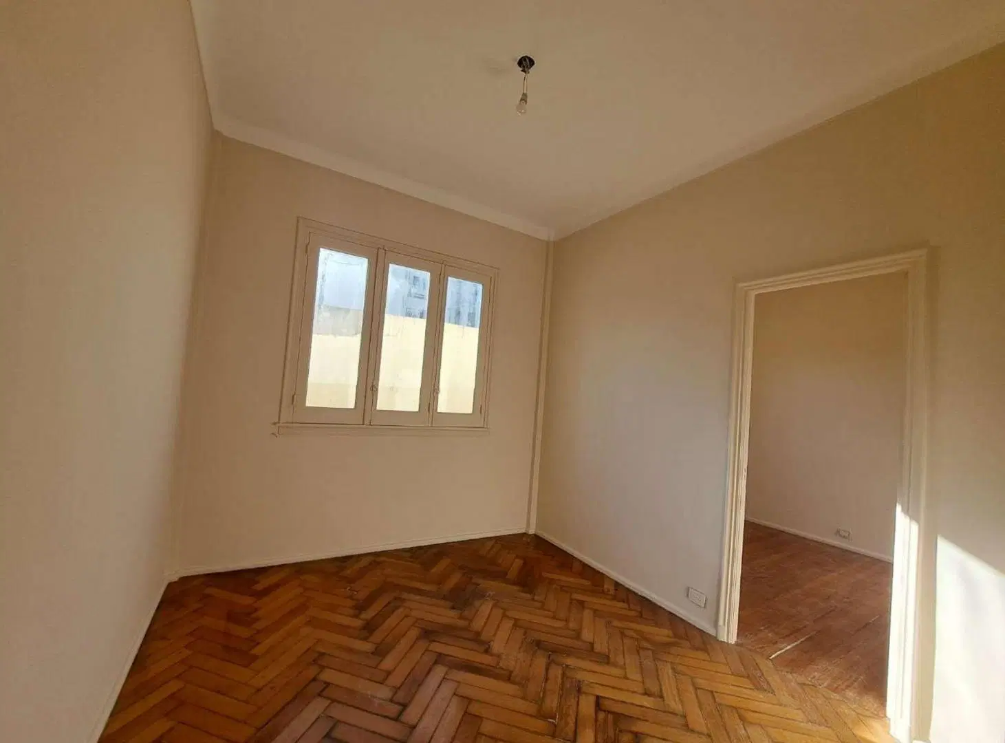 VENTA DEPTO. 3 AMB Y MEDIO TODO LUZ BALBANERA 4
