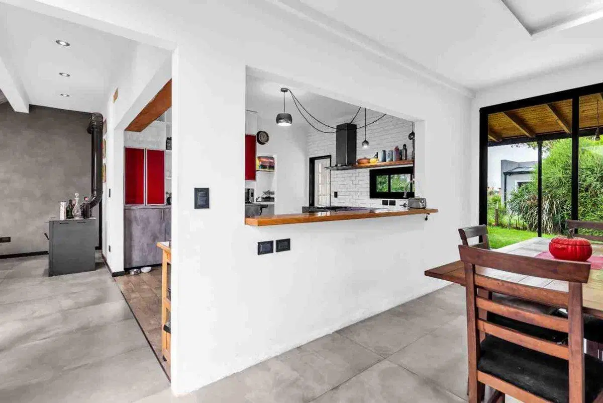 Casa en Venta Horizontes al Sur 5amb. Jar/pil/coch 3