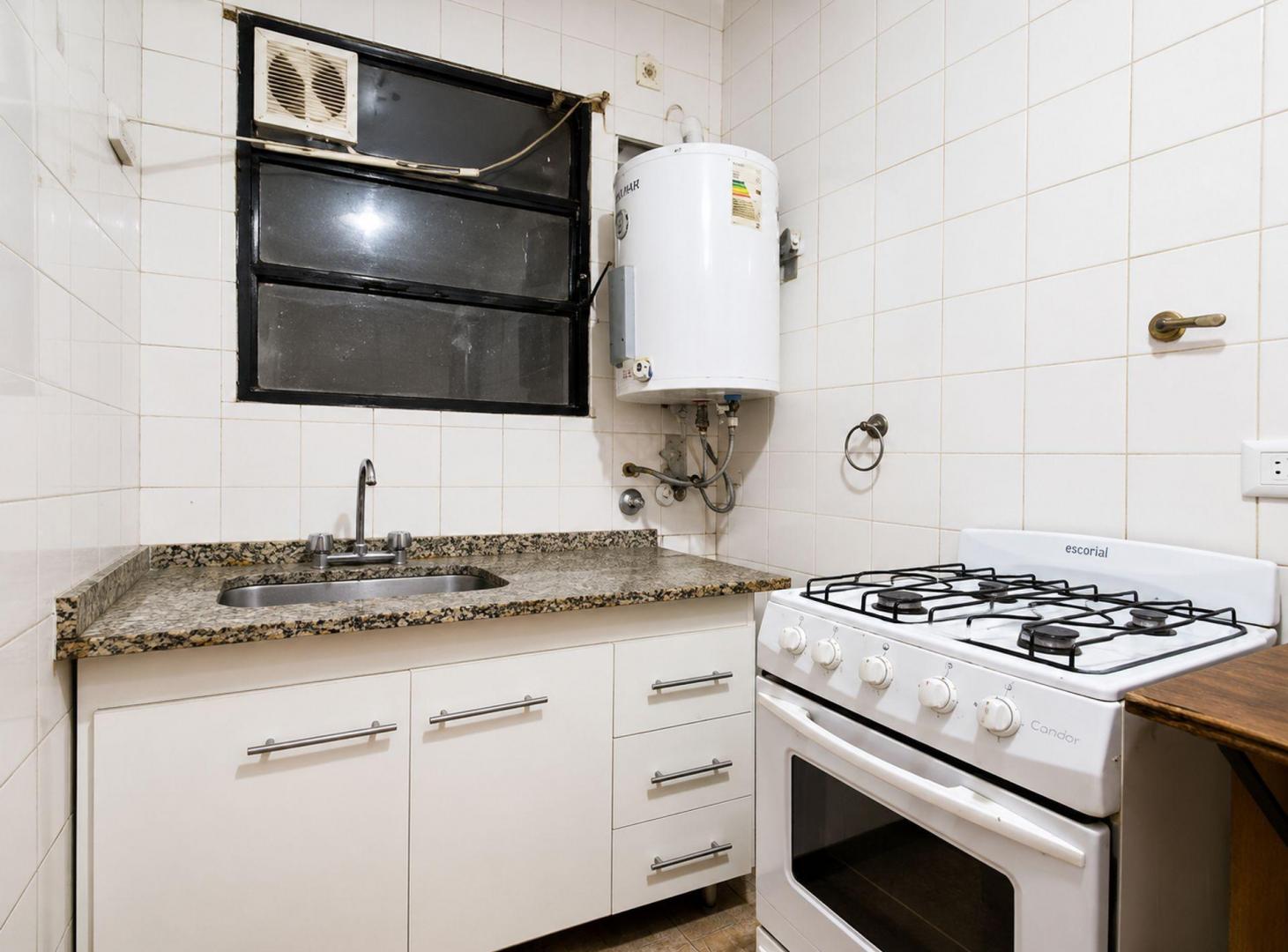Foto de DEPARTAMENTO 2 AMBIENTES CON PATIO EN CABA, imagen 2