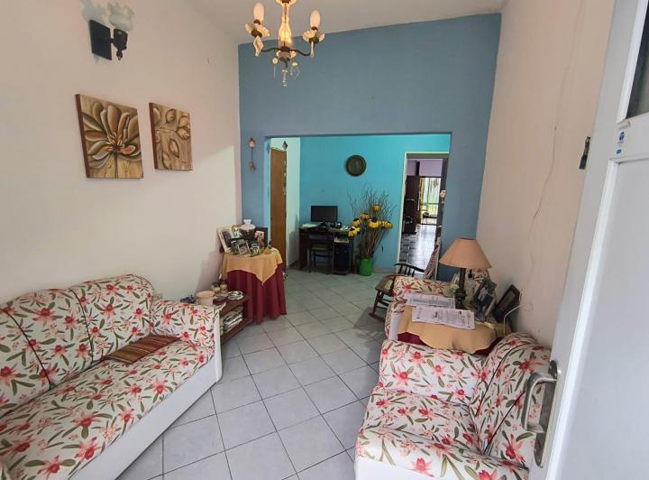 Casa en  venta calle Schachtel casi Colombo 3
