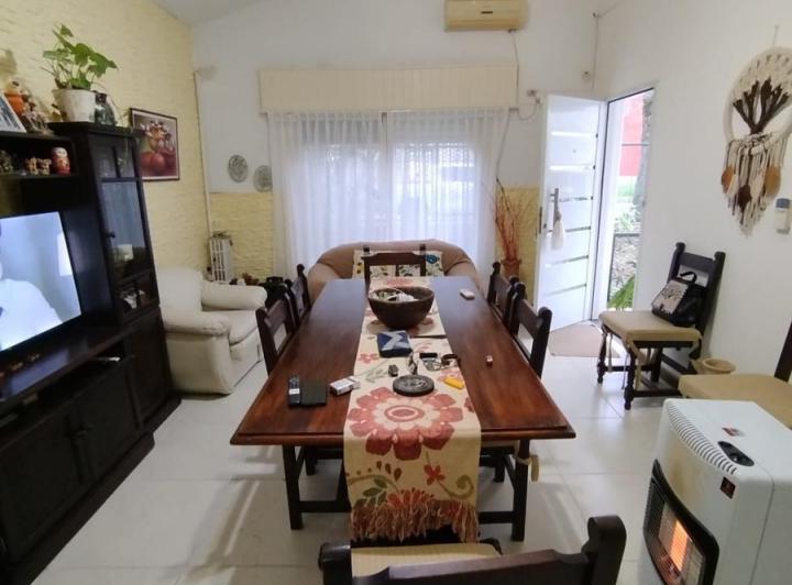 Casa en  zona Urquiza al Oeste 3