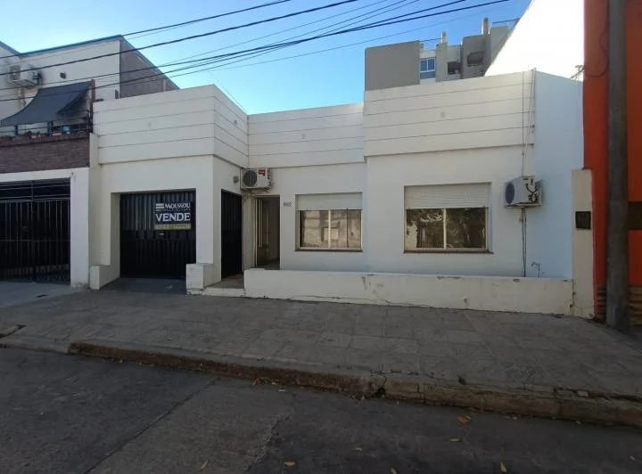 Casa en  venta en Calle Doello Jurado casi Gualeguay 1