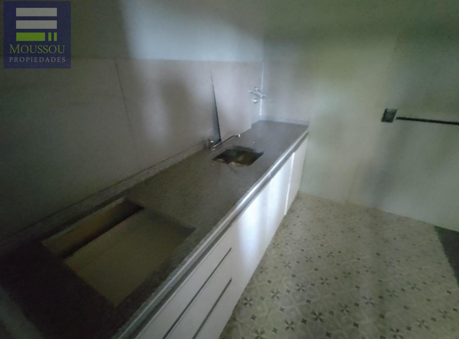 Foto de Departamento en venta en calle Av. Del valle entre Casero y Alem, imagen 1