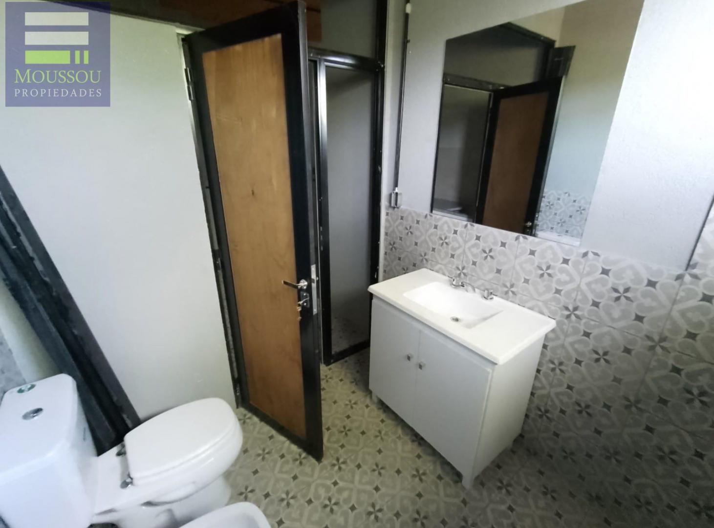 Foto de Departamento en venta en calle Av. Del valle entre Casero y Alem, imagen 5