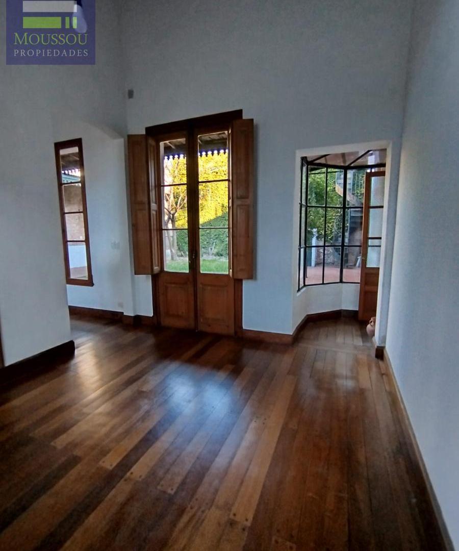 Foto de Casa en alquiler en la esquina de Andrade y Maipu, imagen 2