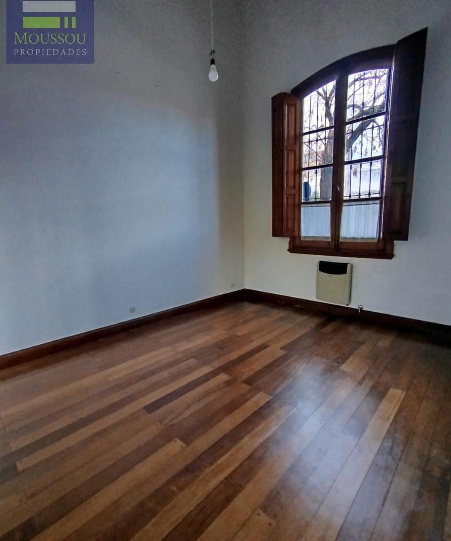 Foto de Casa en alquiler en la esquina de Andrade y Maipu, imagen 4