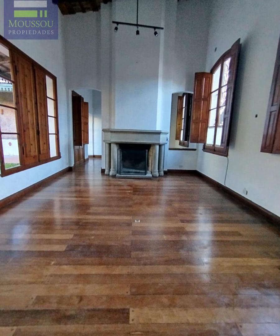 Foto de Casa en alquiler en la esquina de Andrade y Maipu, imagen 3