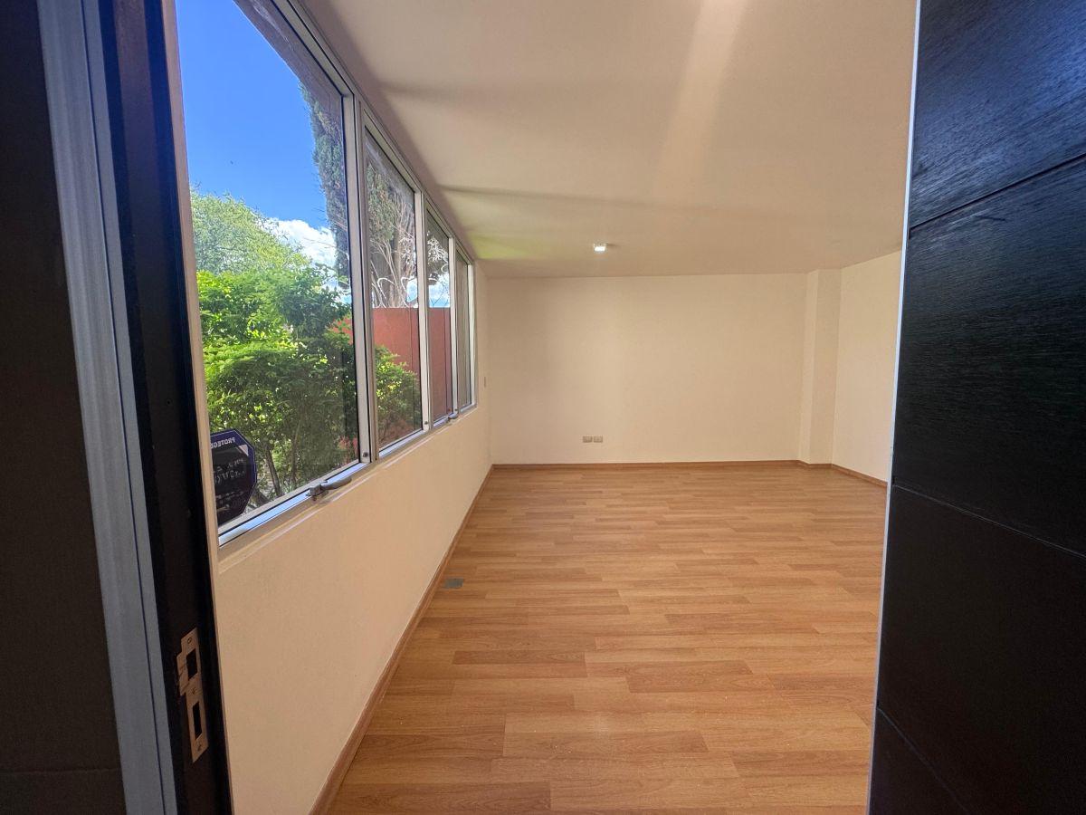 Foto de OFICINA 30 m2 - EN ALQUILER SOBRE RECTA MARTINOLLI, imagen 1