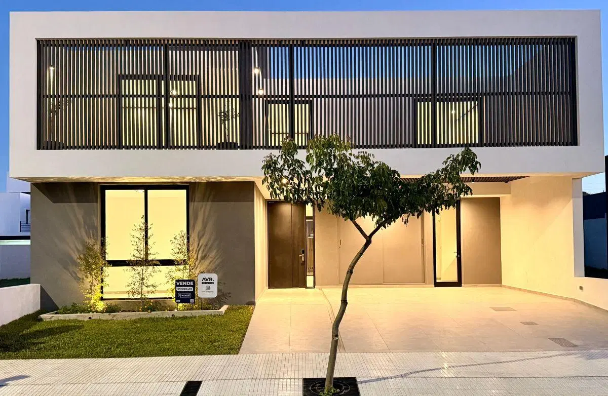 Casa Premium en barrio La Luisita – Propiedad Exclusiva 2