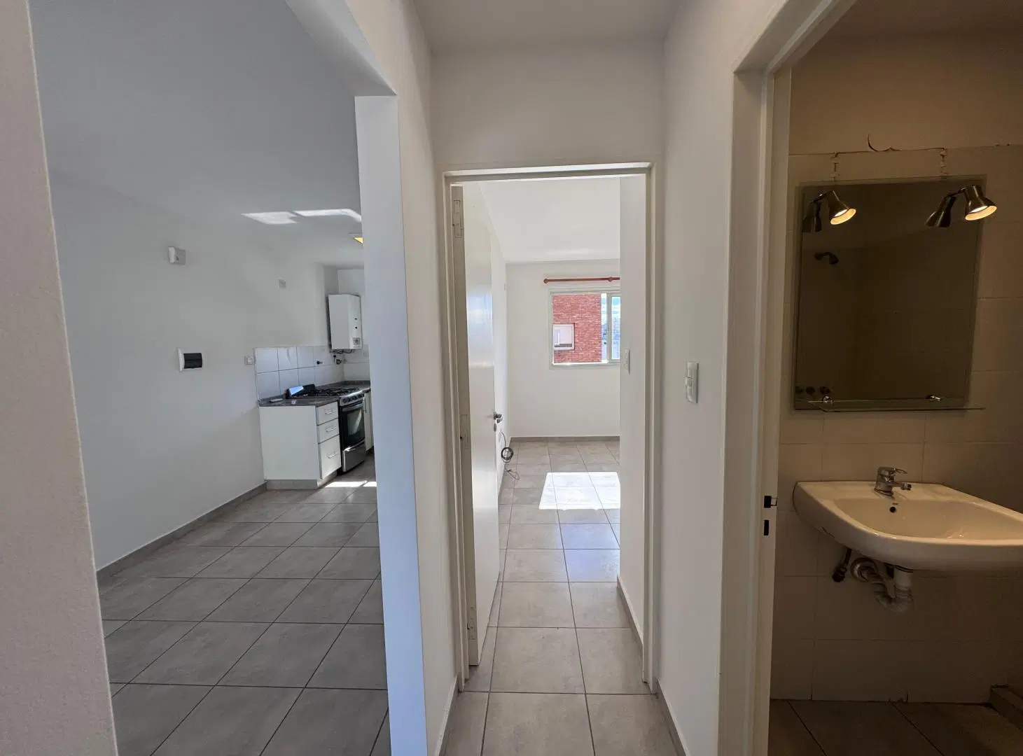 Departamento dos dormitorios en alquiler en Barrio Providencia (piso alto) 3