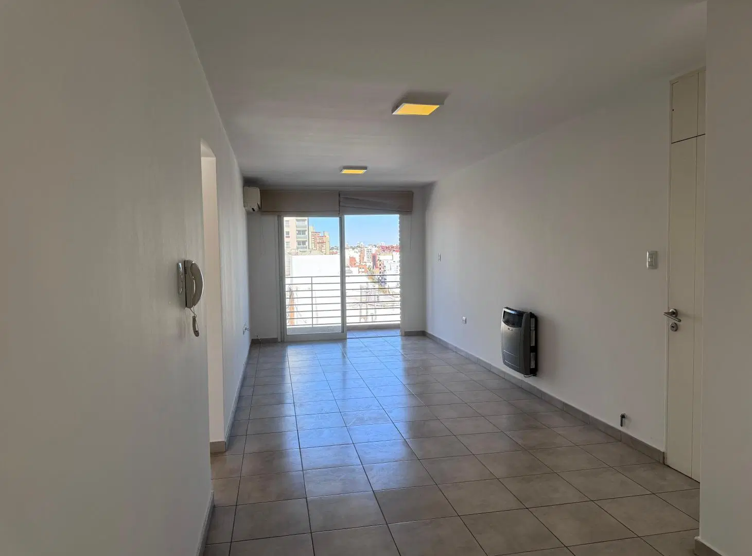 Departamento dos dormitorios en alquiler en Barrio Providencia (piso alto) 5