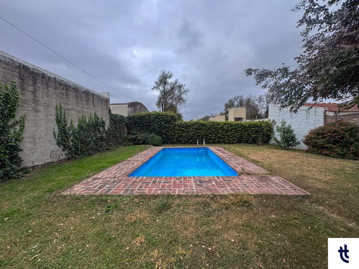 Casa en venta con gran terreno en B Arguello (IDEAL FAMILIAS O DESARROLLO INMOBILIARIO) 5