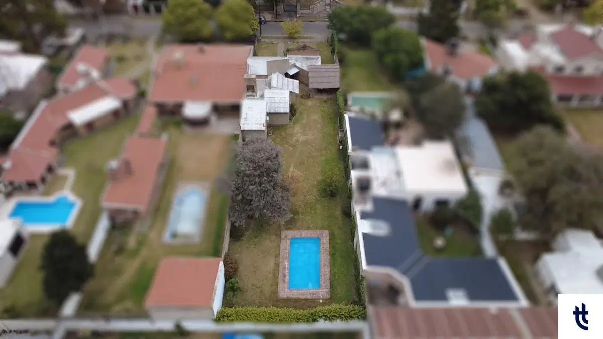 Casa en venta con gran terreno en B Arguello (IDEAL FAMILIAS O DESARROLLO INMOBILIARIO) 1