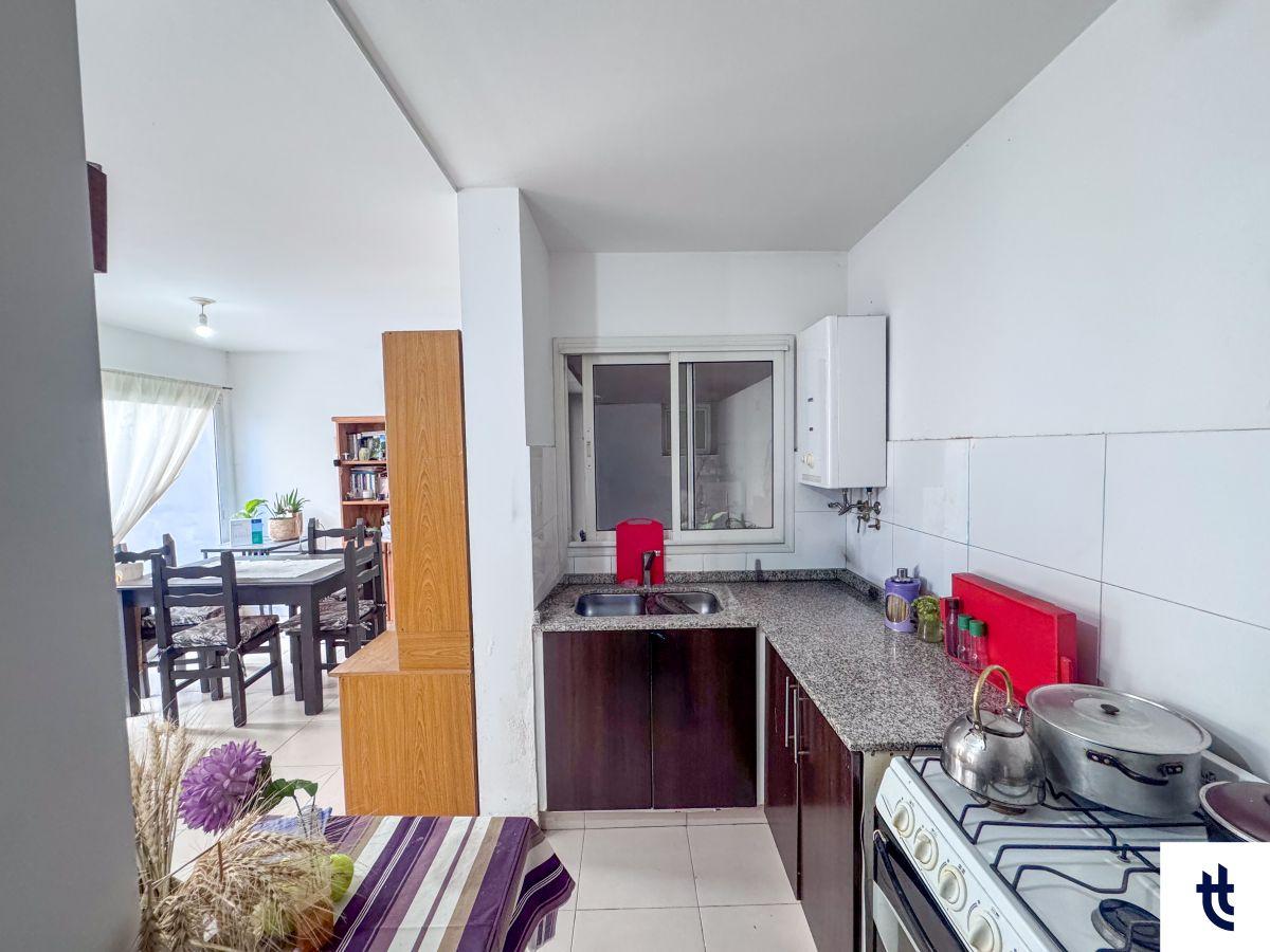 Departamento en venta de 2 dormitorios en PB (gran extensión de patio propio) en Barrio Alta Córdoba