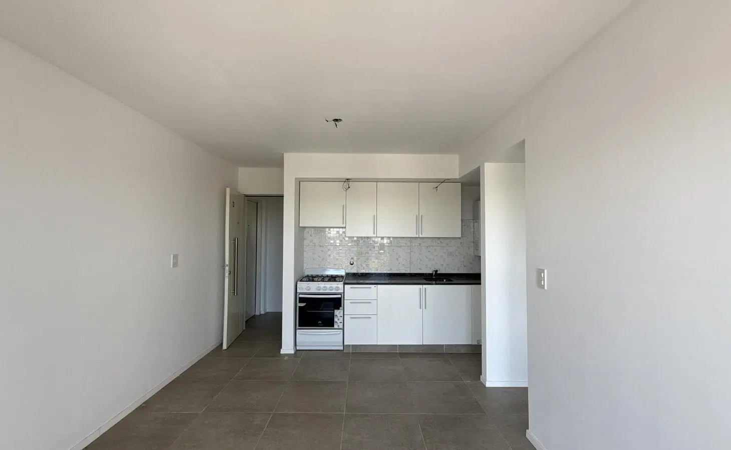 Departamento de 1 dormitorio a estrenar en Arroyito 5
