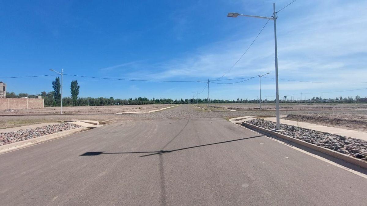 Foto de LOTE 300M2 BARRIO PRIVADO VISTA MICHELO MAIPU, imagen 3