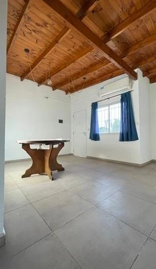 Alquiler depto 2 ambientes con patio · Lomas de Zamora 1