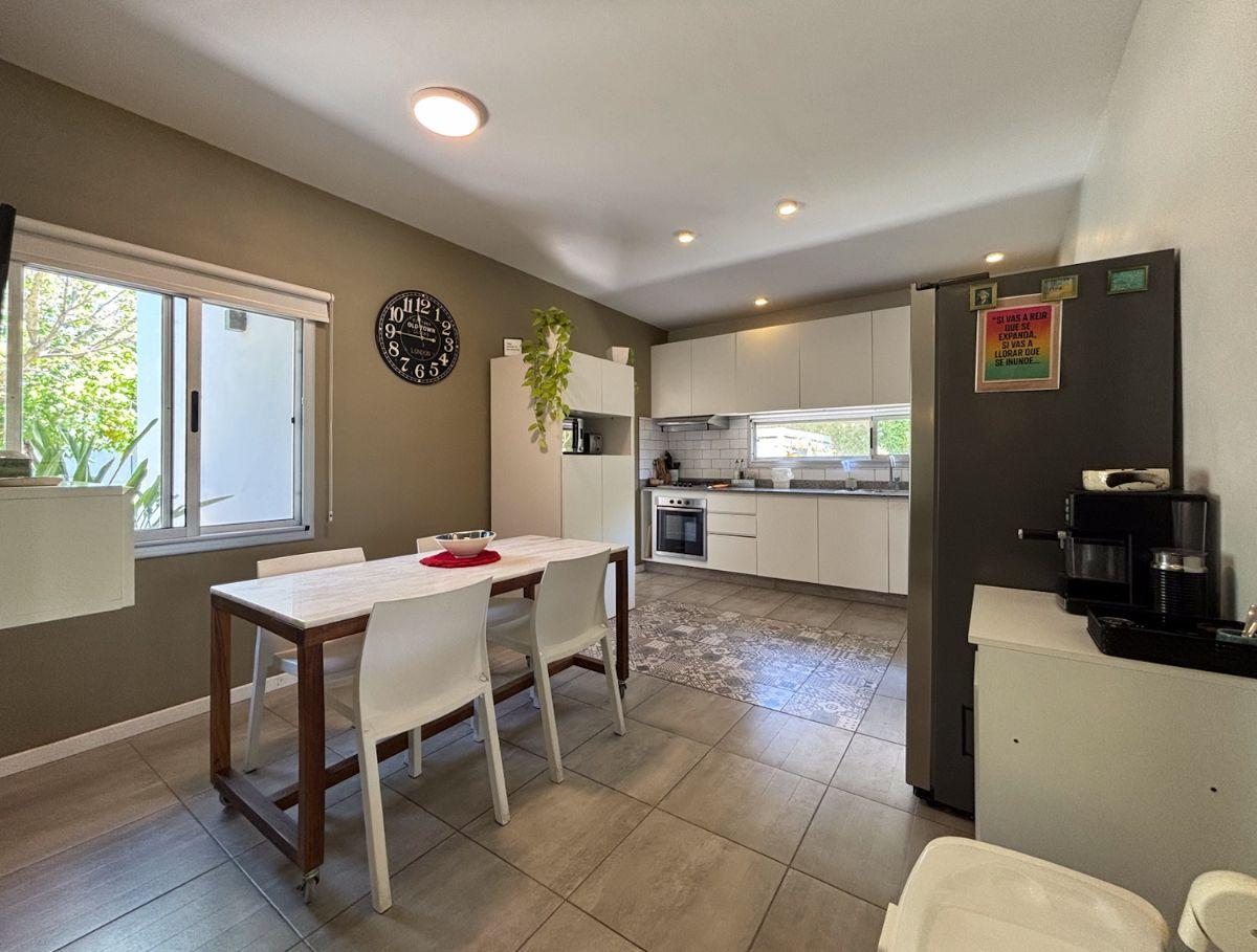 Foto de Venta casa al lago · 3 dormitorios · Pileta y parrilla · Cantón Islas, imagen 3